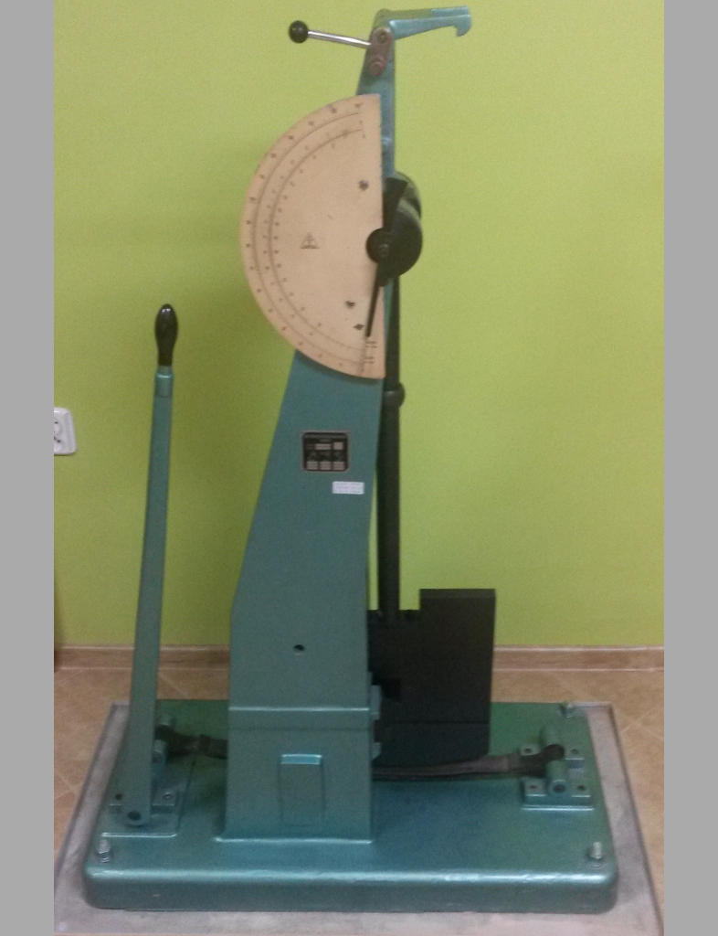 Młot udarnościowy Biuro naszego laboratorium